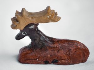 Cervo di ceramica